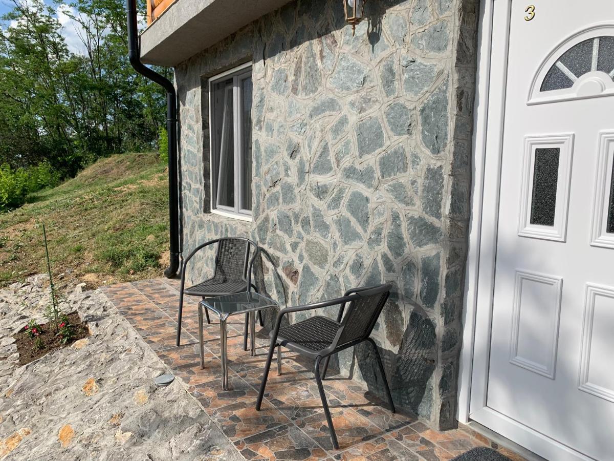 Boja Zalaska - Kameni Apartman Jagodina Eksteriør bilde