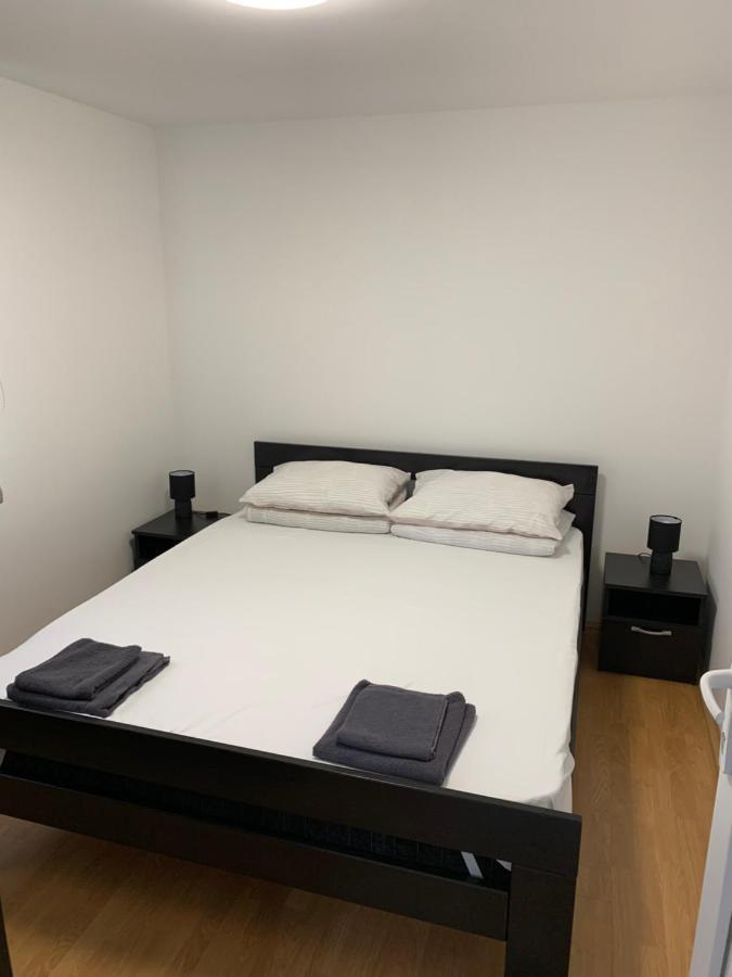 Boja Zalaska - Kameni Apartman Jagodina Eksteriør bilde