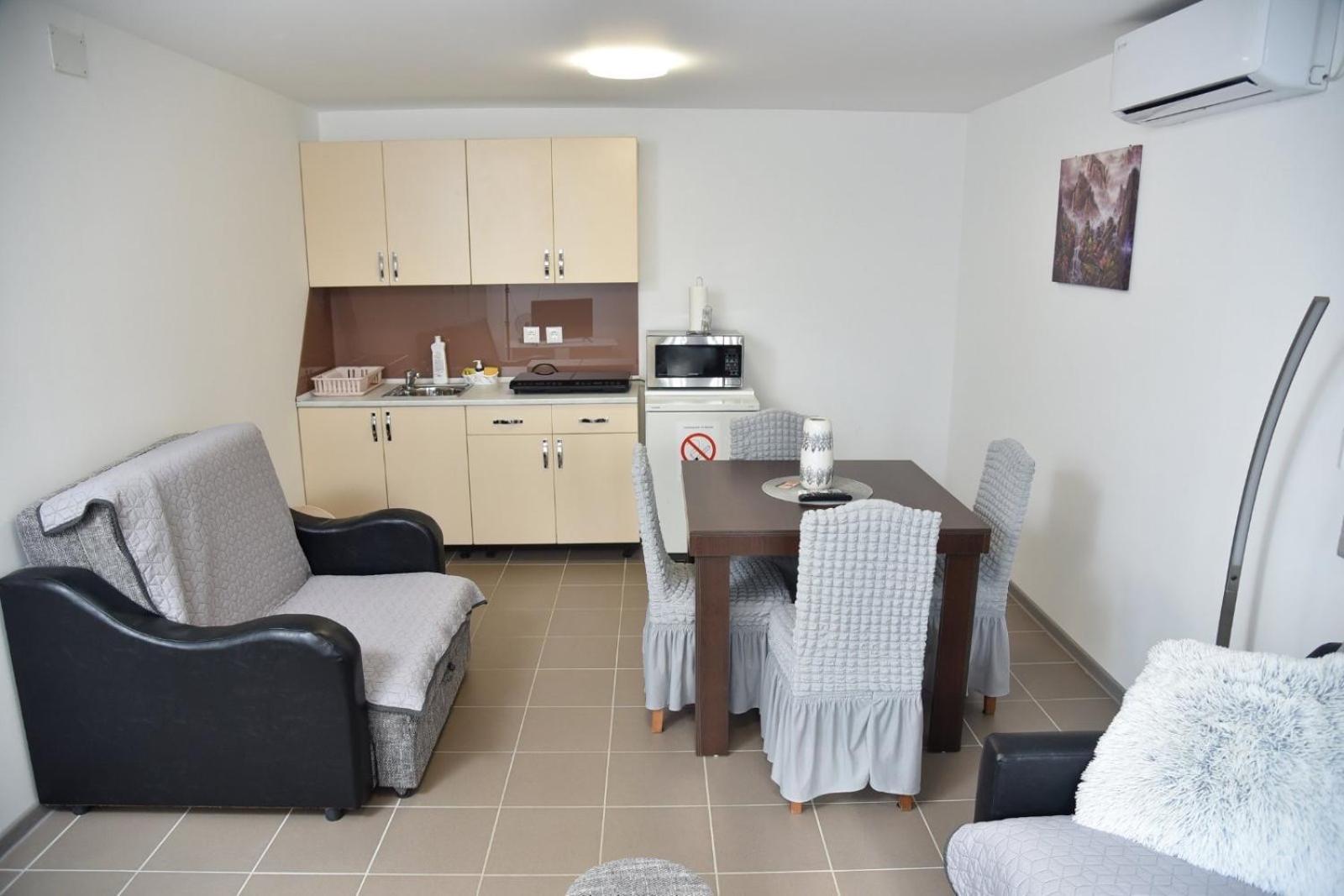 Boja Zalaska - Kameni Apartman Jagodina Eksteriør bilde